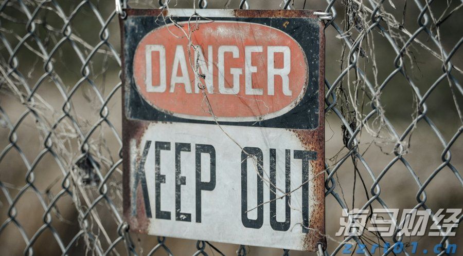 飞速增长!网络业务成英伟达(NVDA.US)AI芯片霸主地位的重要支柱