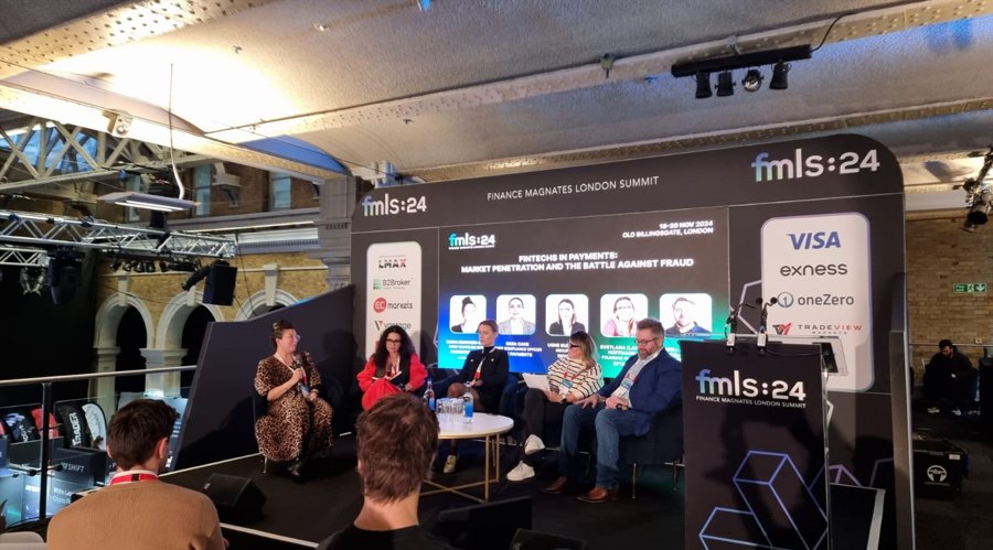 1至7月国家铁路发送货物23.31亿吨,创历史同期新高