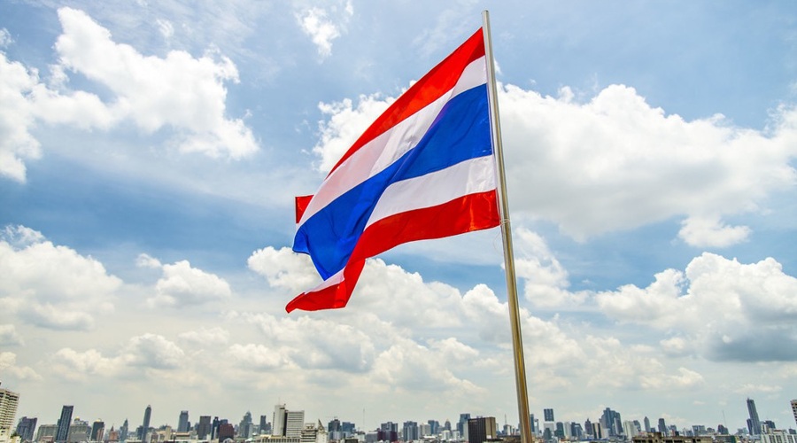 桂平市:引水灌溉润农田 全力抗旱保春耕